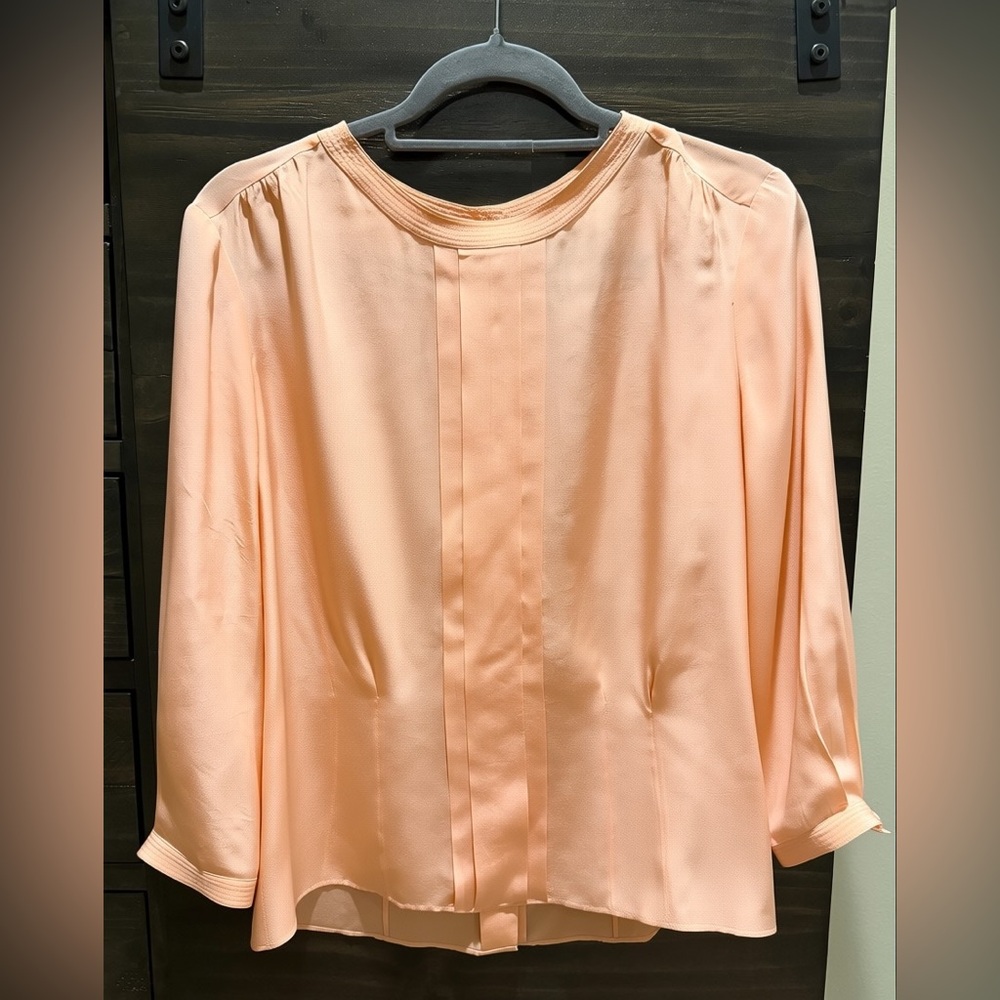 J.CREW Gorgeous Pleat Front and Button-Back 100% Silk Women's Blouse Size 4